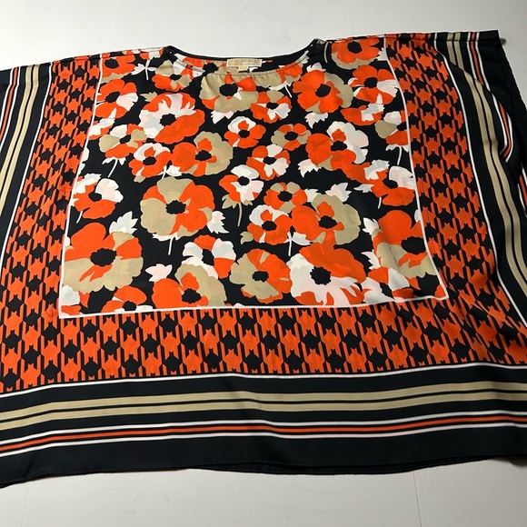 Michael Kors women’s size S/M flowy blouse poppy, hounds, tooth, print - Picture 7 of 8